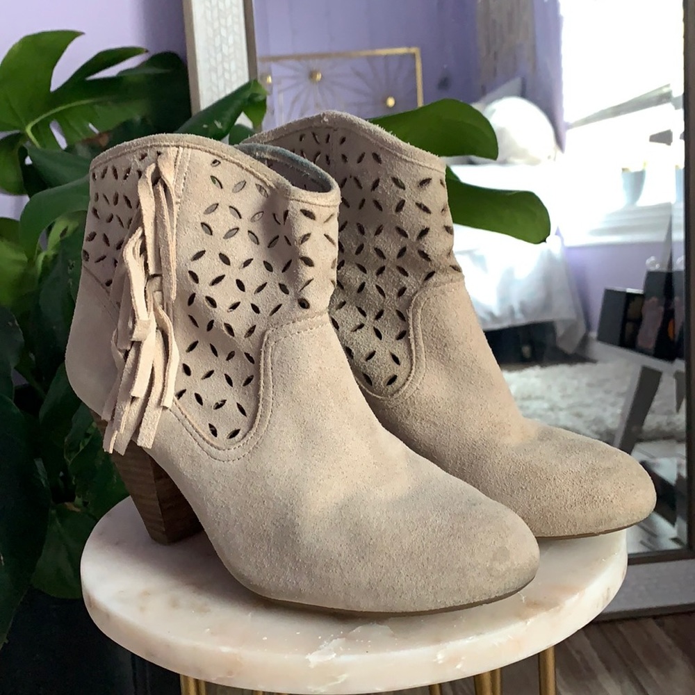 Boots , low cut boots with heel